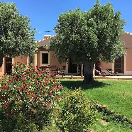 Monte D Sancho, 5 Min Away From Amoreira Beach Aljezur