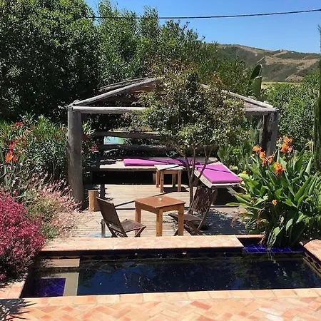 Monte D Sancho, 5 Min Away From Amoreira Beach Holiday home