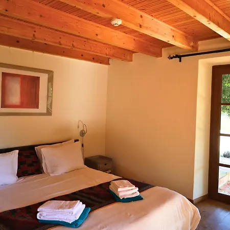 Monte D Sancho, 5 Min Away From Amoreira Beach Holiday home *